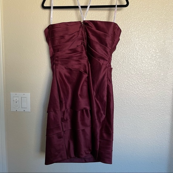 NWT David’s Bridal Short Pleated Satin Strapless Dress Style F14212 Wine Size 18 - Picture 5 of 15